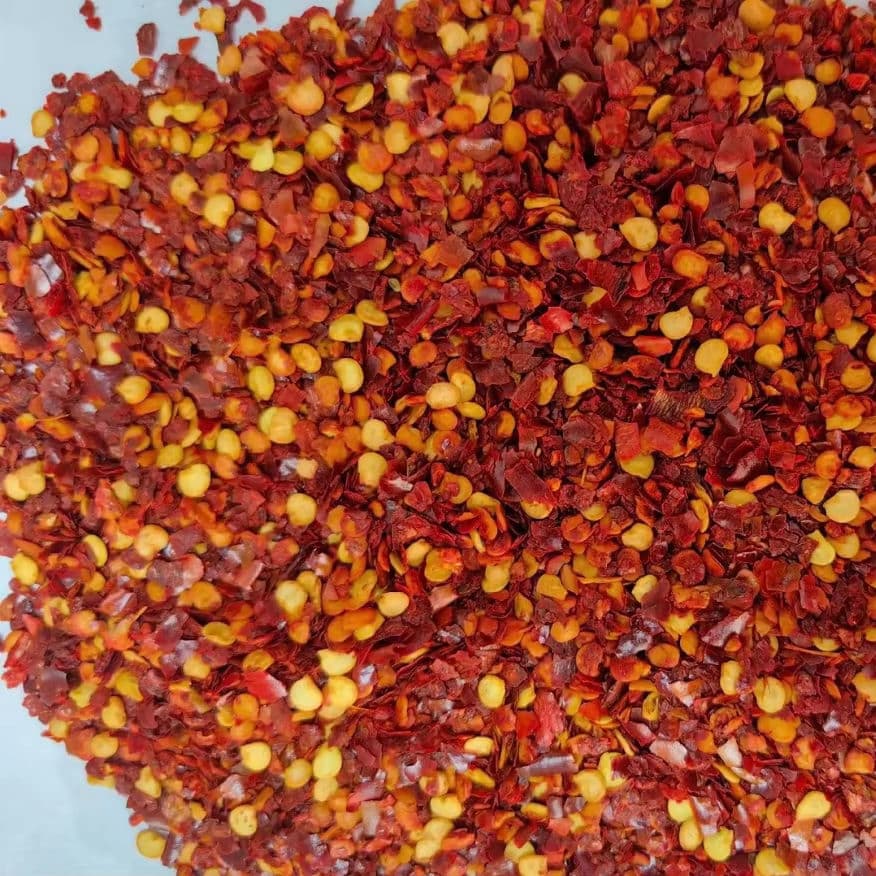 Spice Up Your Dishes with Red Hot Chili Peppers and Red Bell Pepper Flakes